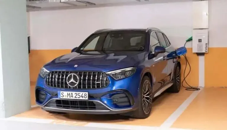 Обзор Mercedes-AMG GLC63 SE